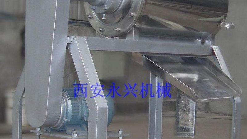 中央厨房设备的安装费用主要由以下几部分构成：